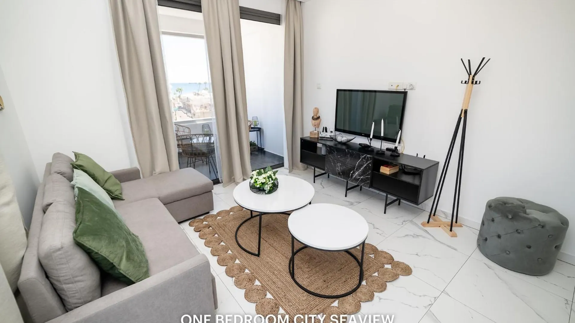 Lazuli City & Seaview Apartments Larnaca 0*,