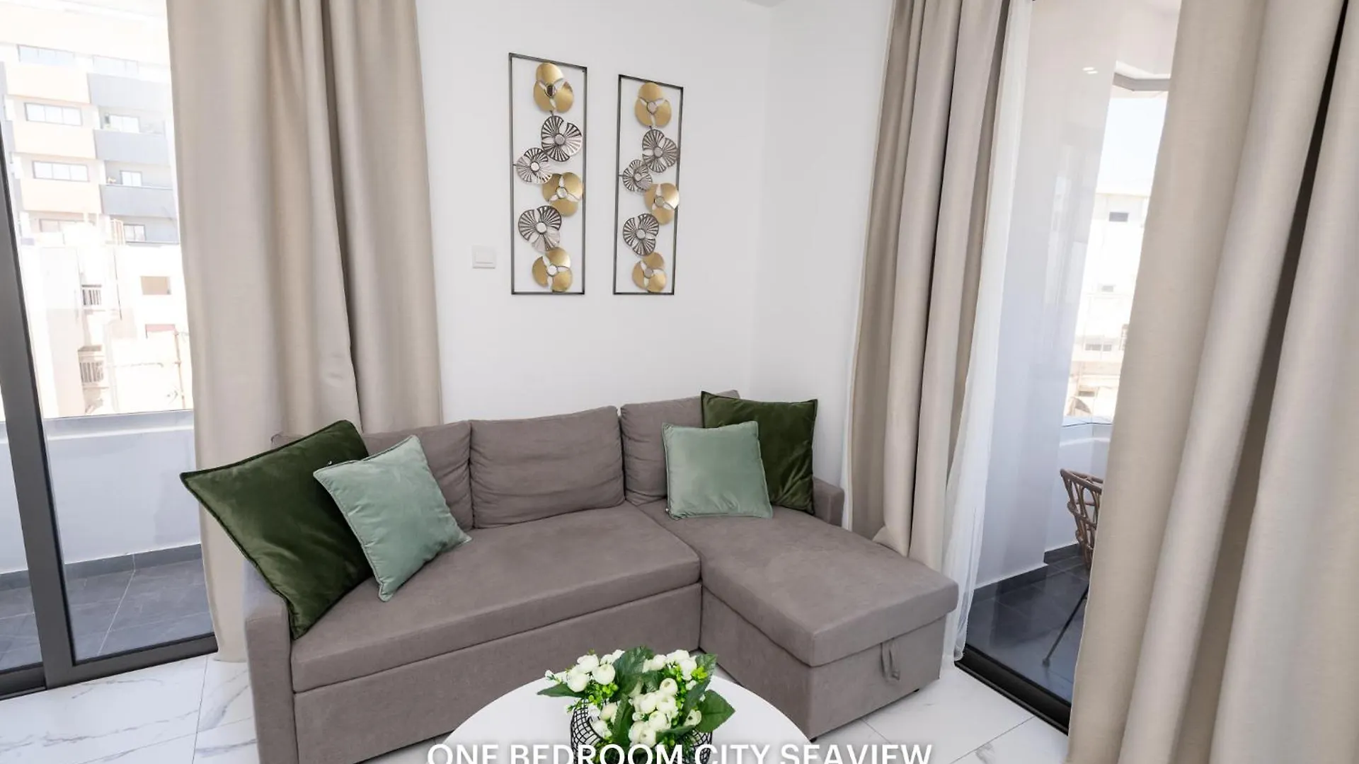 Lazuli City & Seaview Apartments Larnaca